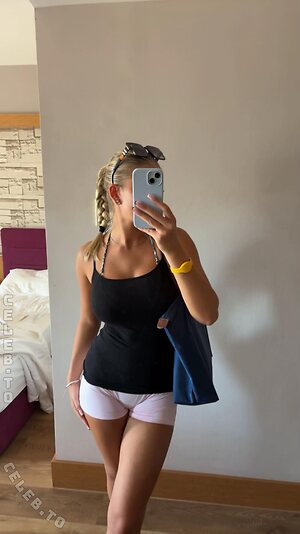 02.queenice Nude Leaked Photo #30