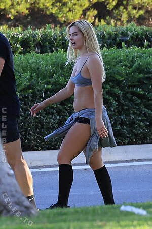 Addison Rae photo
