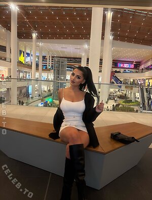Adelina Hyseni photo