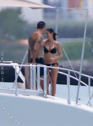 Adriana Lima Nude Leaked Photo #28