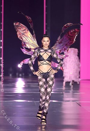 Adriana Lima photo