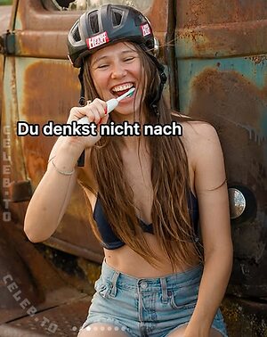 Affe auf Bike Nude Leaked Photo #77
