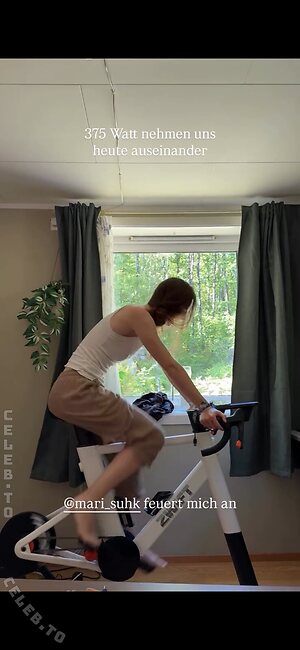 Affe auf Bike Nude Leaked Photo #96