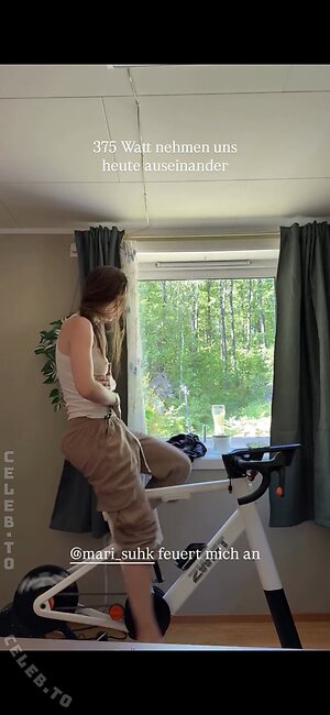 Affe auf Bike Nude Leaked Photo #98