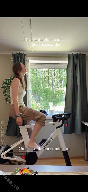Affe auf Bike Nude Leaked Photo #103