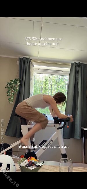 Affe auf Bike Nude Leaked Photo #109