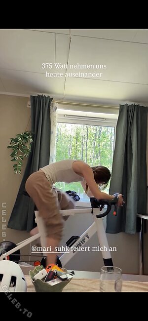Affe auf Bike Nude Leaked Photo #110