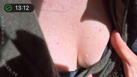 Affe auf Bike Nude Leaked Photo #122