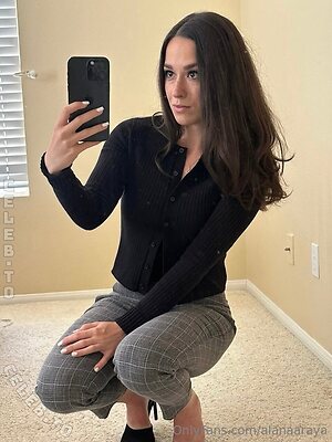 Alana Araya photo