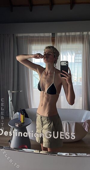 aleandrafrerk / ale4ndra Nude Leaked Photo #36
