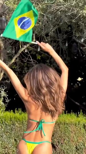 Alessandra Ambrosio Nude Leaked Photo #1207