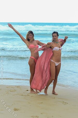 Alessandra Ambrosio Nude Leaked Photo #1362