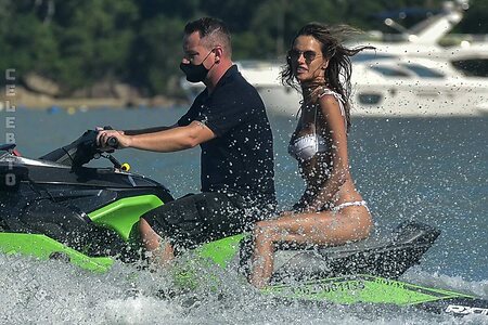 Alessandra Ambrosio Nude Leaked Photo #1660