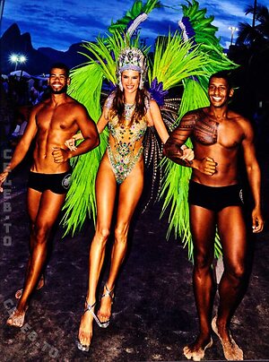 Alessandra Ambrosio Nude Leaked Photo #1763