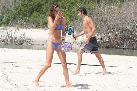 Alessandra Ambrosio Nude Leaked Photo #1840