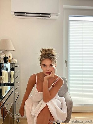 Alexa Breit Nude Leaked Photo #478
