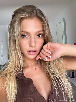Alexa Breit Nude Leaked Photo #570