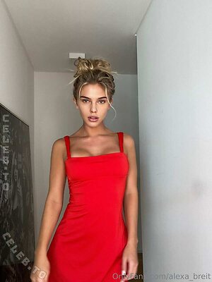 Alexa Breit Nude Leaked Photo #602