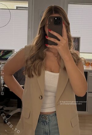 Alexa Wendel Nude Leaked Photo #23
