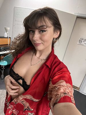 Alexia Burns Nude Leaked Photo #53
