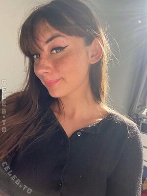 Alexia Burns Nude Leaked Photo #60