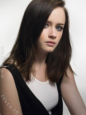 Alexis Bledel Nude Leaked Photo #7