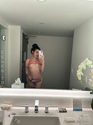 Alexisaevans Nude Leaked Photo #613