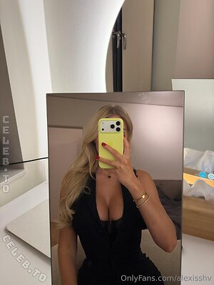 Alexisshv Nude Leaked Photo #237