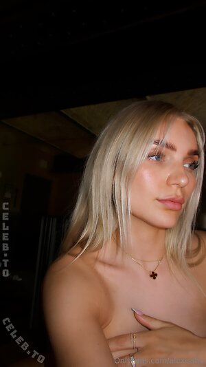 Alexisshv Nude Leaked Photo #329