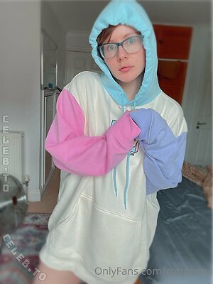 Alice Cottonsox photo