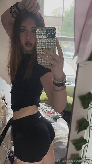 alicegraye photo