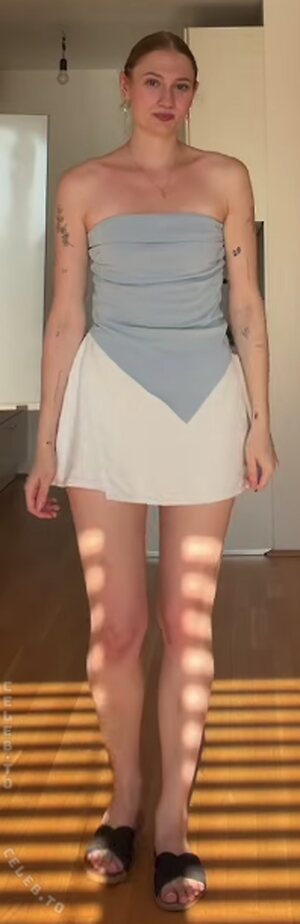 Aline Xue Nude Leaked Photo #25