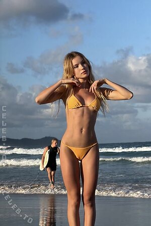 Alix Morillo Nude Leaked Photo #61