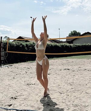Alizee Talk Nude Leaked Photo #20