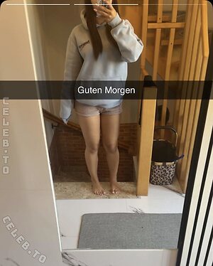 Almahalt Nude Leaked Photo #14