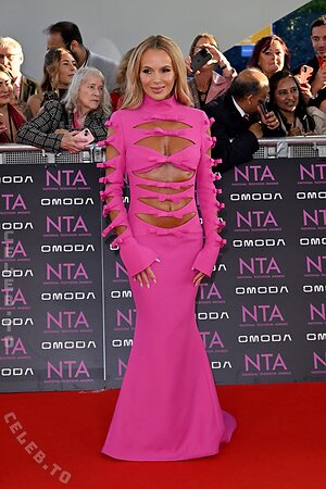 Amanda Holden Nude Leaked Photo #9