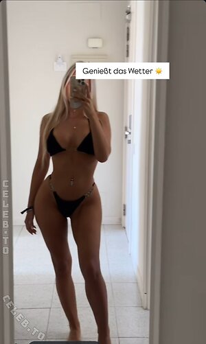 amanda.c.emilia Nude Leaked Photo #88