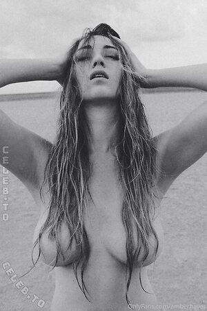 Amber Hayes photo