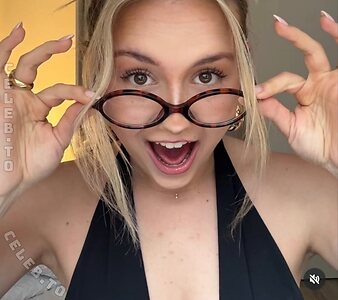 Amelie Kosin Nude Leaked Photo #10