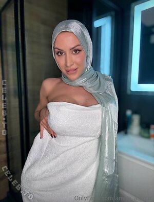 Amira Amour Nude Leaked Photo #10