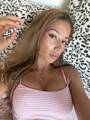 Amira Dahl Nude Leaked Photo #27