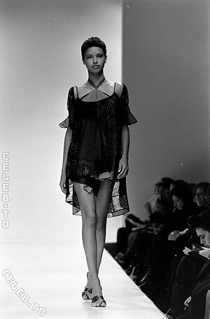 Ana Beatriz Barros photo