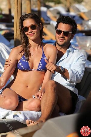Ana Beatriz Barros photo