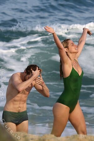 Ana De Armas Nude Leaked Photo #118