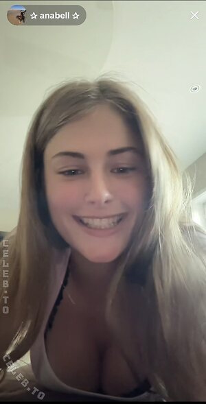 Anabell Struhs Nude Leaked Photo #4