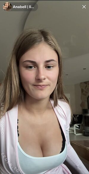 Anabell Struhs Nude Leaked Photo #6
