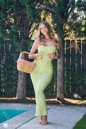 Angel Youngs Nude Leaked Photo #395