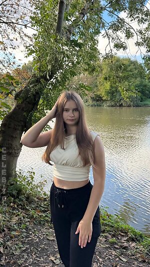 Angelina_Dehlow