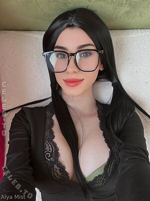 angelqu33n Nude Leaked Photo #71