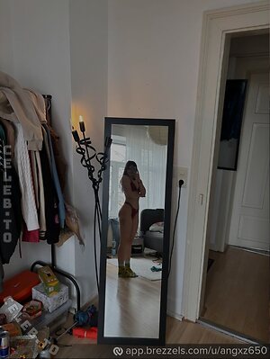 angx.z650 Nude Leaked Photo #41